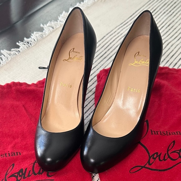 Christian Louboutin Shoes - Christian Louboutin Simple Pump